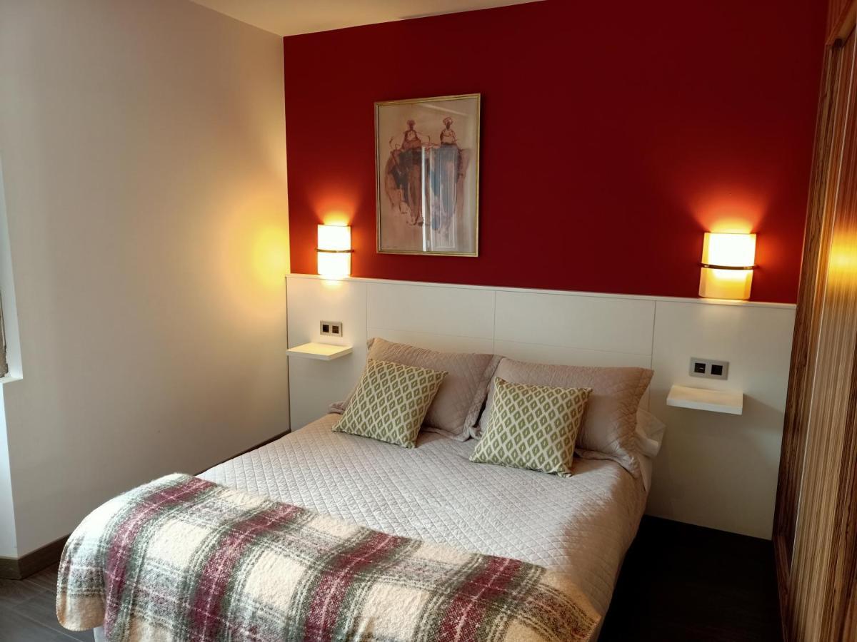 Tresanea Apartamentos Ituren Bagian luar foto