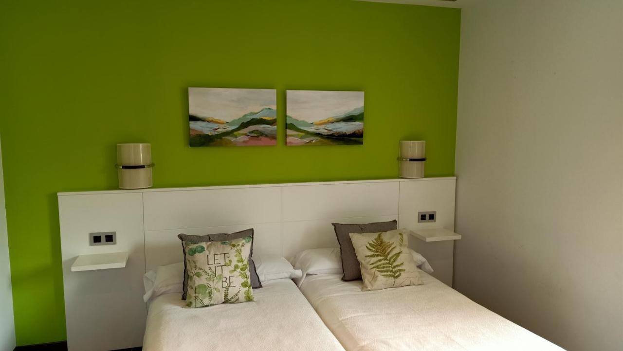 Tresanea Apartamentos Ituren Bagian luar foto