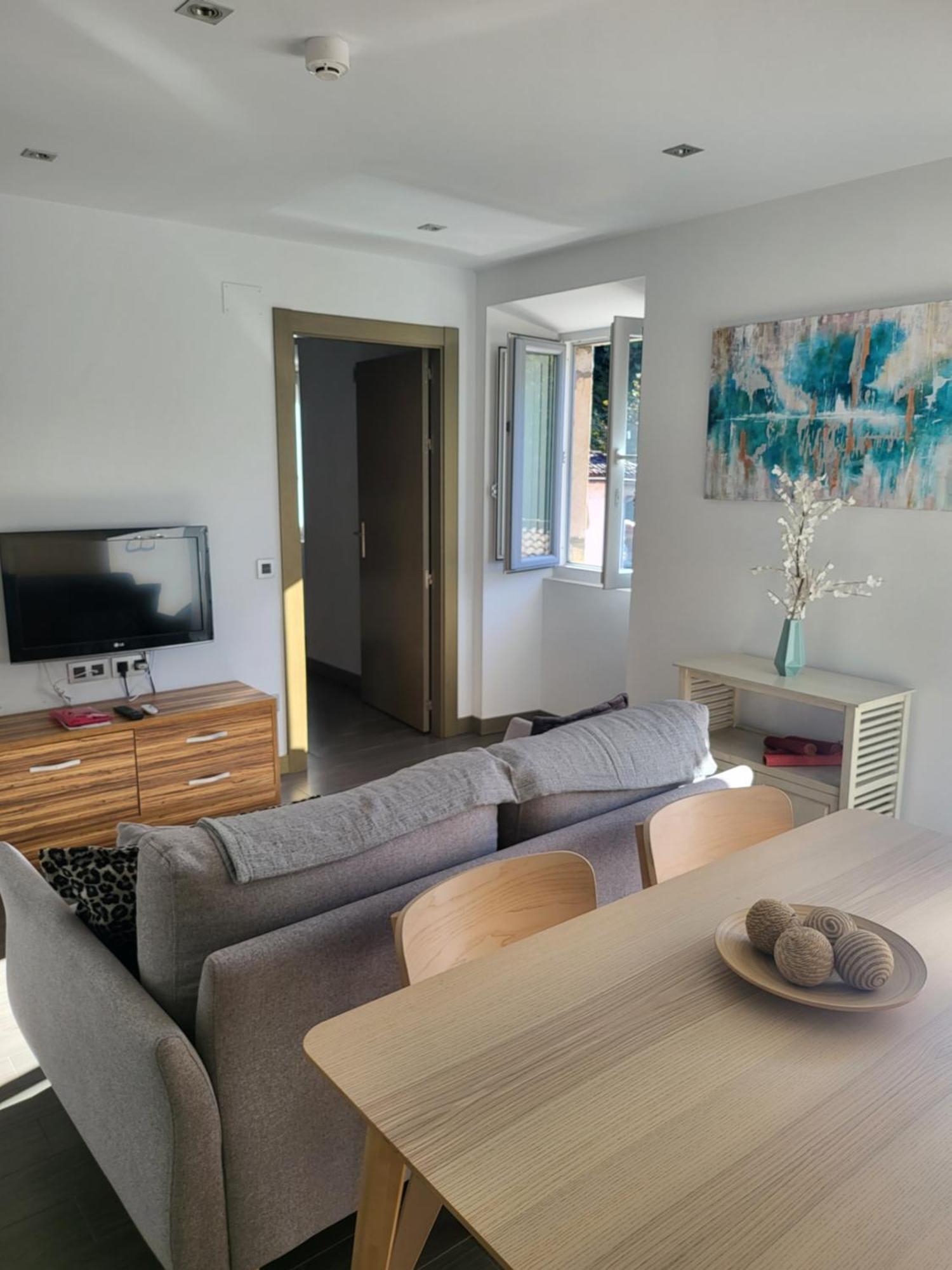 Tresanea Apartamentos Ituren Bagian luar foto